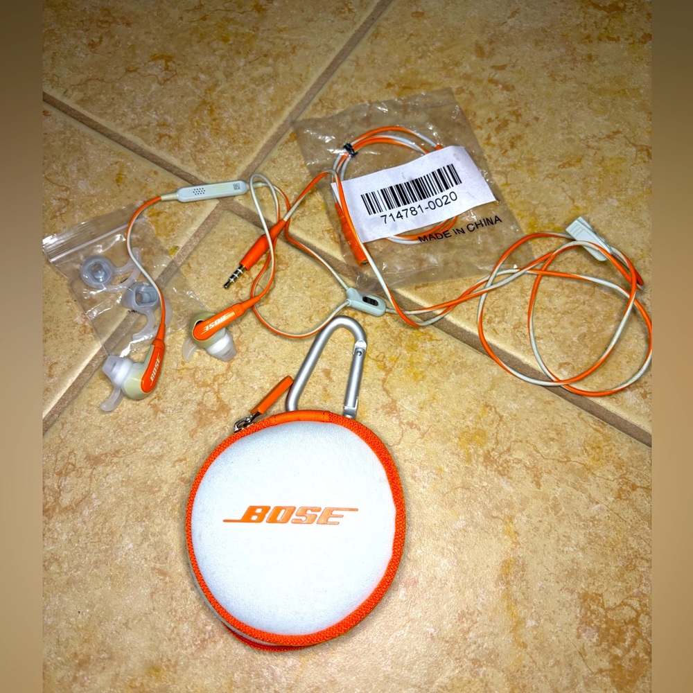 Bose Orange and White Earbuds with Case